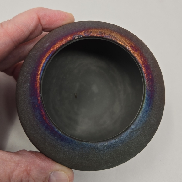 J. Diller Raku Pottery Trinket Holder or Decoration Glazed Crackle Buffalo Top - Picture 6 of 12